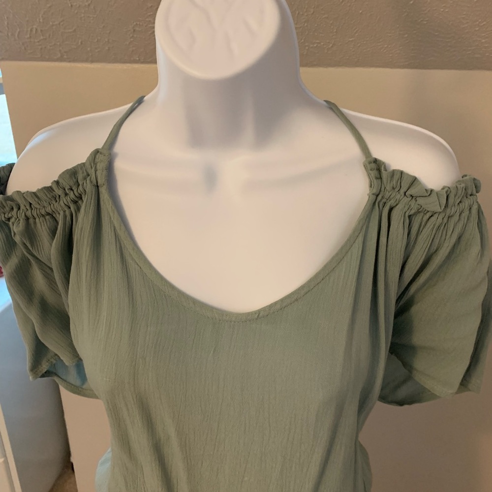 Charlotte Russe Cold Shoulder Ruffle Romper - Picture 11 of 15